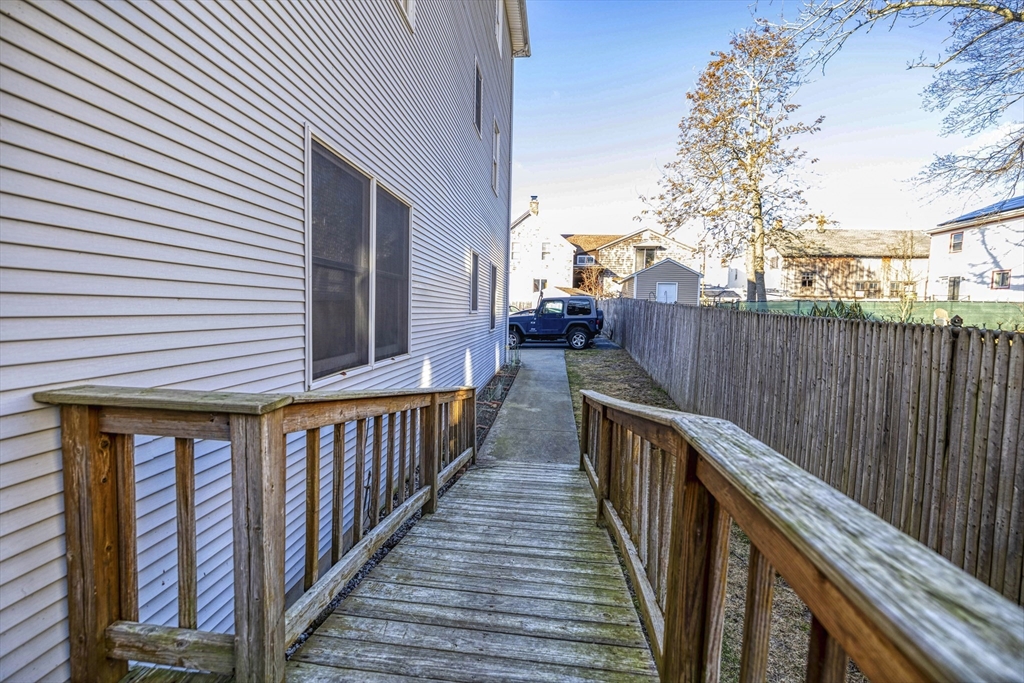 434 Linden Street, Unit 2 Fall River, MA 02720 - Photo 16 of 27