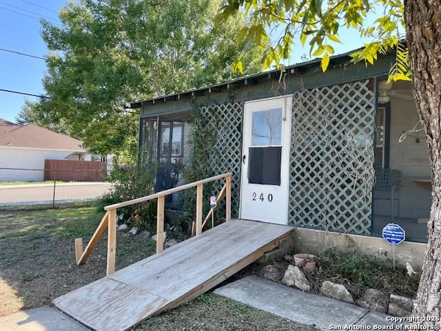 $139,500 | 240 Sligo Street, San Antonio, TX 78223