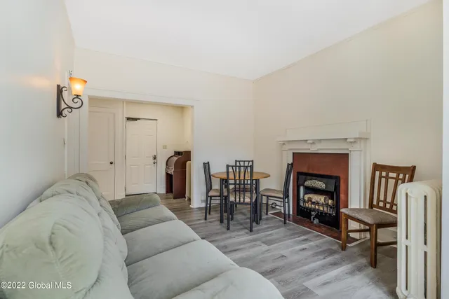 $1,525 | 2209 15th Street, Unit 4, Troy, NY 12180