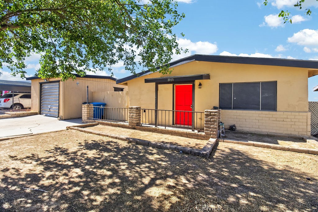 21015 Rio Vista Needles, CA 92363 - Photo 1 of 38