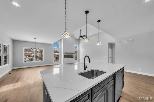 $550,000 | 17 Bonnie Belle, Warrenton, MO 63383