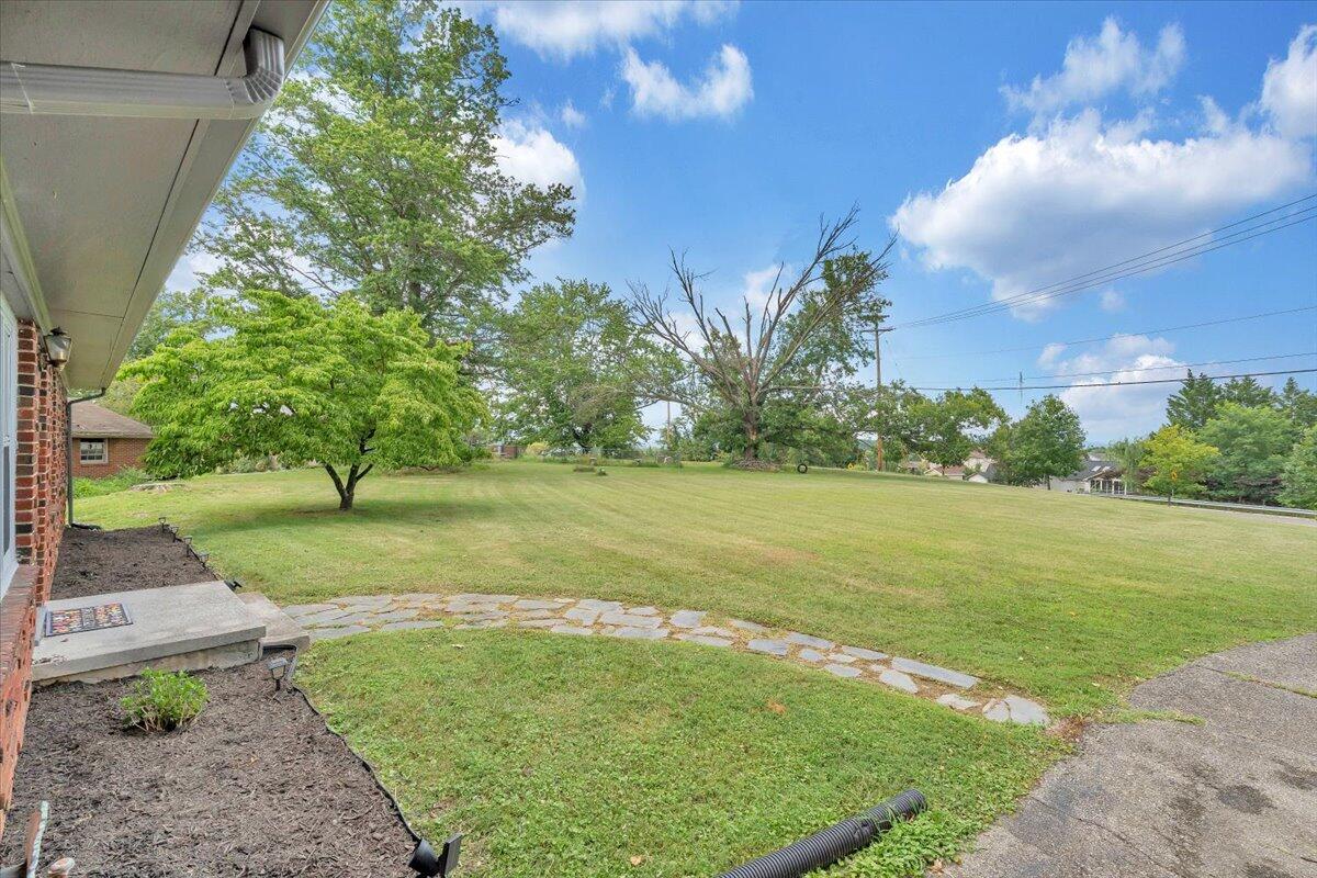 5909 Raintree Road Roanoke, VA 24018 - Photo 45 of 49 45-MIB08691
