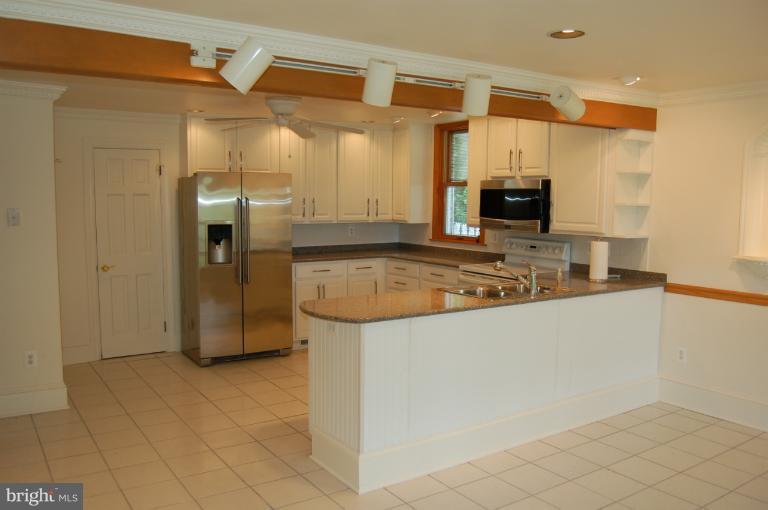 8443 Doncaster Road Easton, MD 21601 - Photo 25 of 30 Kitchen