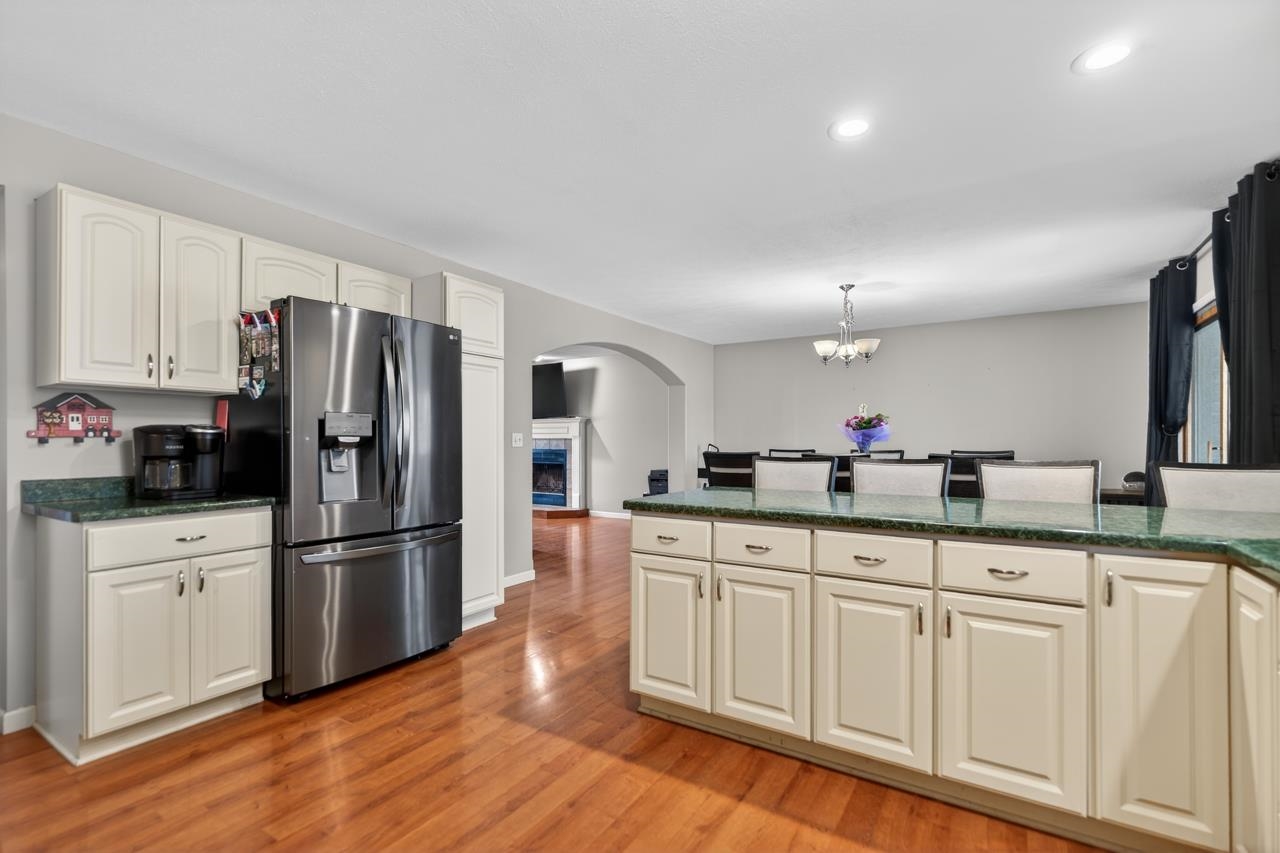 206 Griffin Place Southwest Poplar Grove, IL 61065 - Photo 12 of 38
