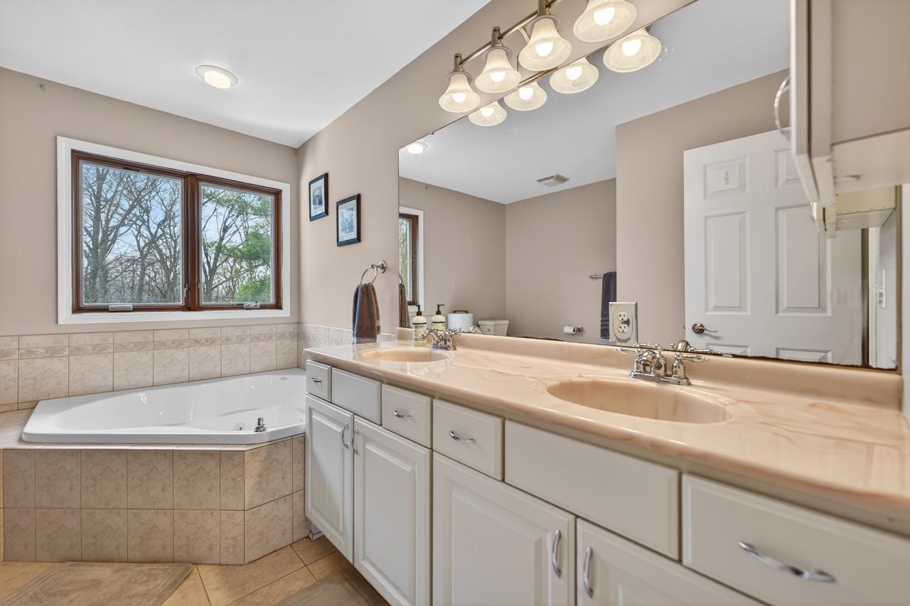 206 Griffin Place Southwest Poplar Grove, IL 61065 - Photo 17 of 38