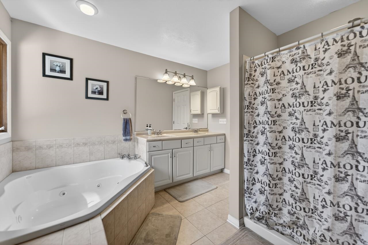 206 Griffin Place Southwest Poplar Grove, IL 61065 - Photo 18 of 38