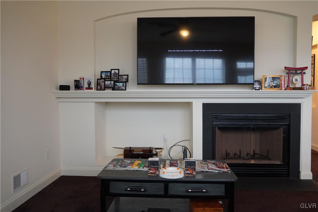 345 Newlins Road East Easton, PA 18040 - Photo 11 of 38 Family Room