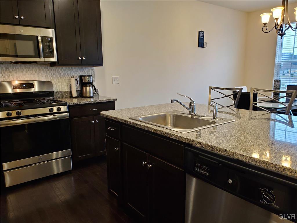 345 Newlins Road East Easton, PA 18040 - Photo 6 of 38 Beautiful Kitchen with Hardwood Flooring, Stainles