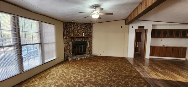 $1,350 | 125 Frank Cloud Road, Huntsville, TX 77320