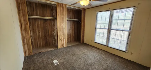 $1,350 | 125 Frank Cloud Road, Huntsville, TX 77320