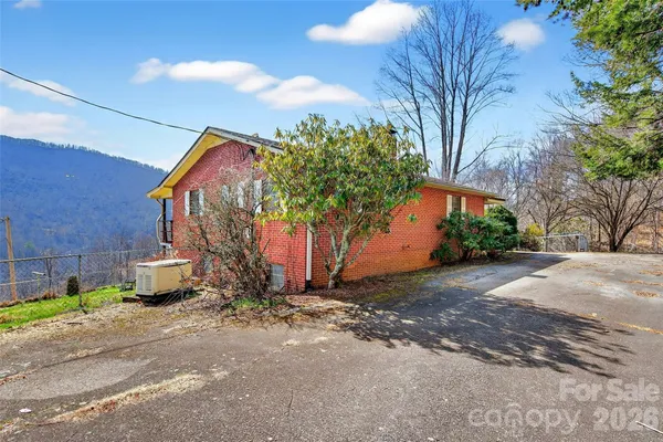$320,000 | 1306 Fork Mountain Road, Bakersville, NC 28705