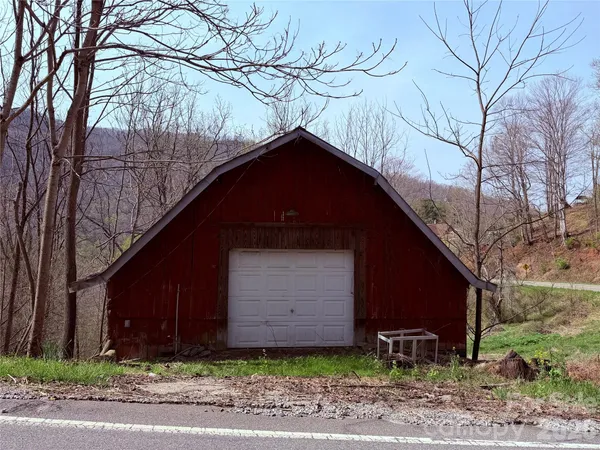 $320,000 | 1306 Fork Mountain Road, Bakersville, NC 28705