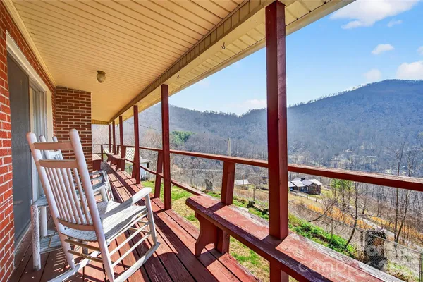 $320,000 | 1306 Fork Mountain Road, Bakersville, NC 28705