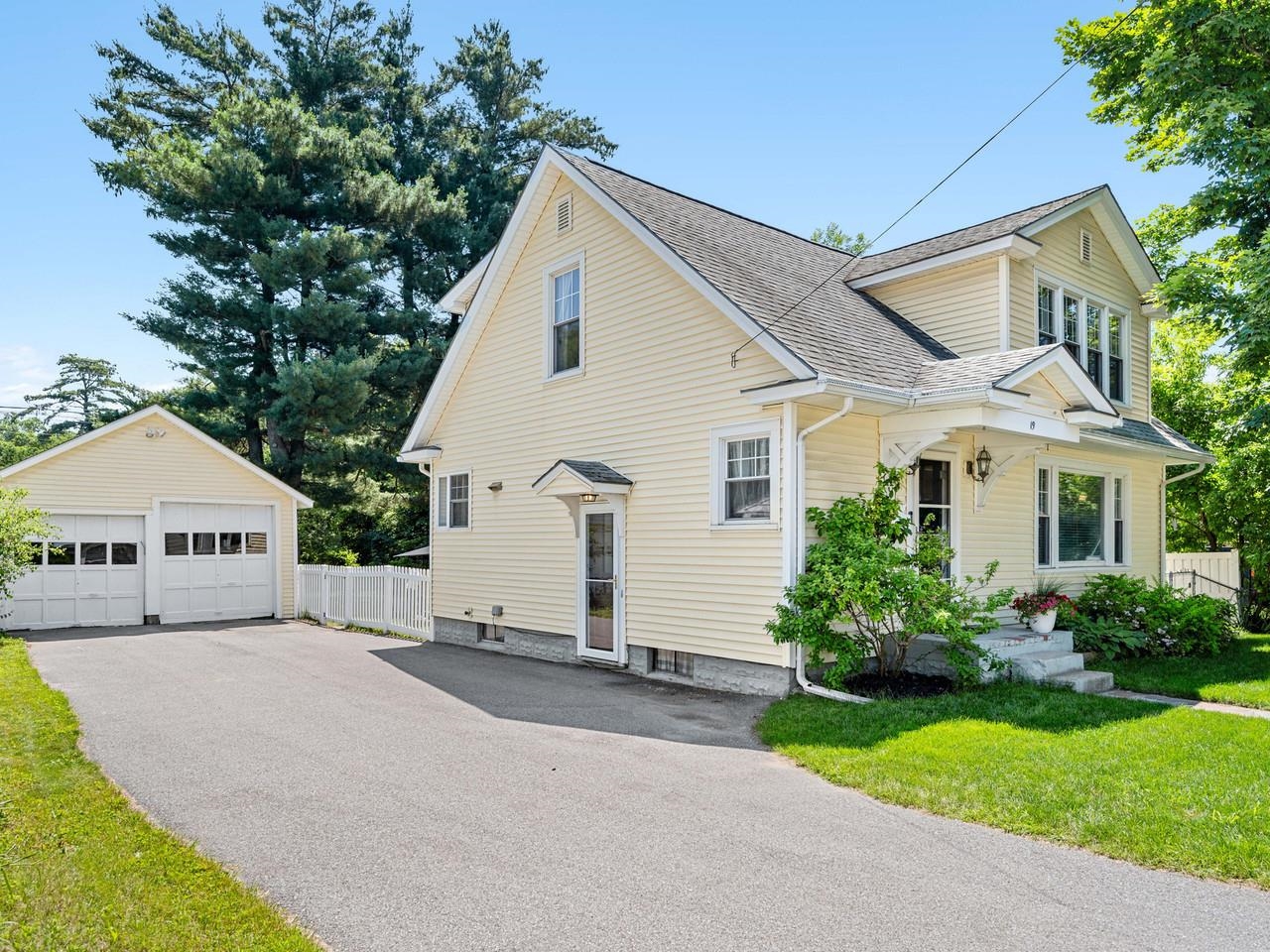 19 Roland Court Winooski, VT 05404 - Photo 1 of 42