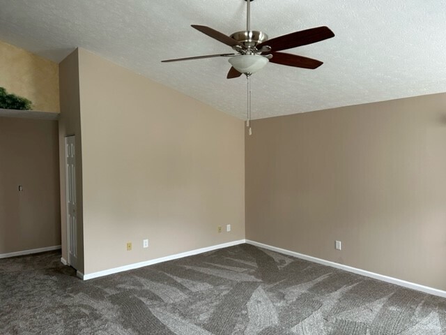 1208 Worcester Way Greenfield, IN 46140 - Photo 6 of 14