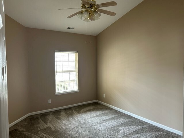 1208 Worcester Way Greenfield, IN 46140 - Photo 10 of 14