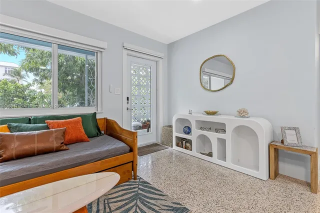 $3,200 | 340 Bamboo Road, Unit NORTH, Palm Beach Shores, FL 33404