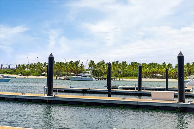 $3,200 | 340 Bamboo Road, Unit NORTH, Palm Beach Shores, FL 33404