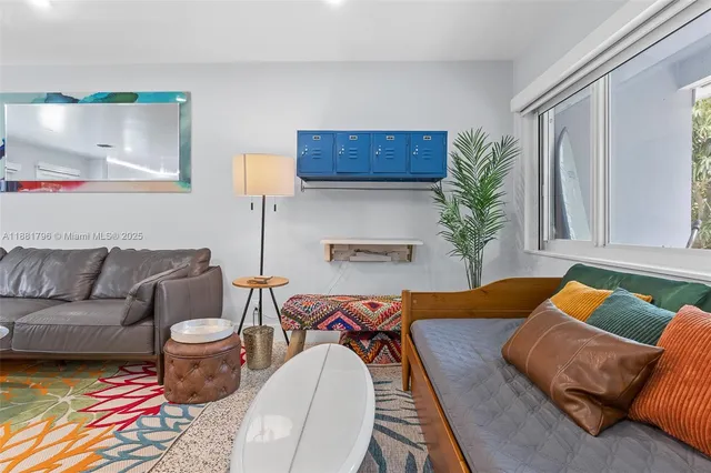 $3,200 | 340 Bamboo Road, Unit NORTH, Palm Beach Shores, FL 33404