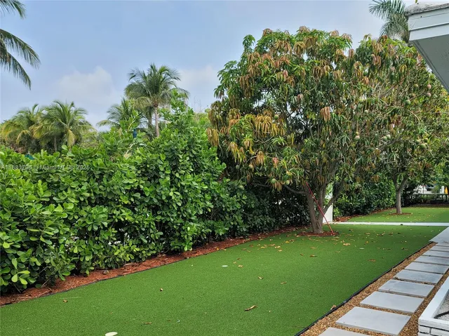 $3,200 | 340 Bamboo Road, Unit NORTH, Palm Beach Shores, FL 33404