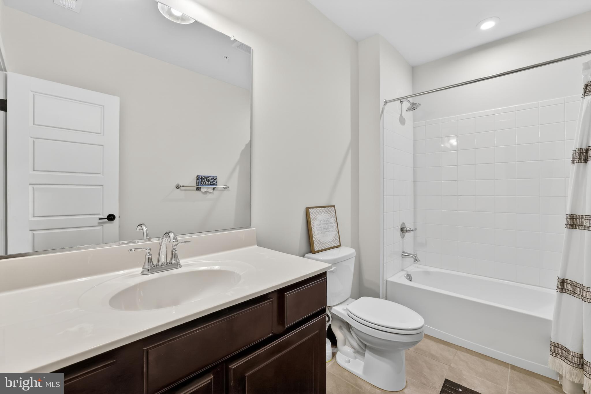 22069 Clarksburg Road Clarksburg, MD 20871 - Photo 34 of 49 Lower-Level Full Bathroom