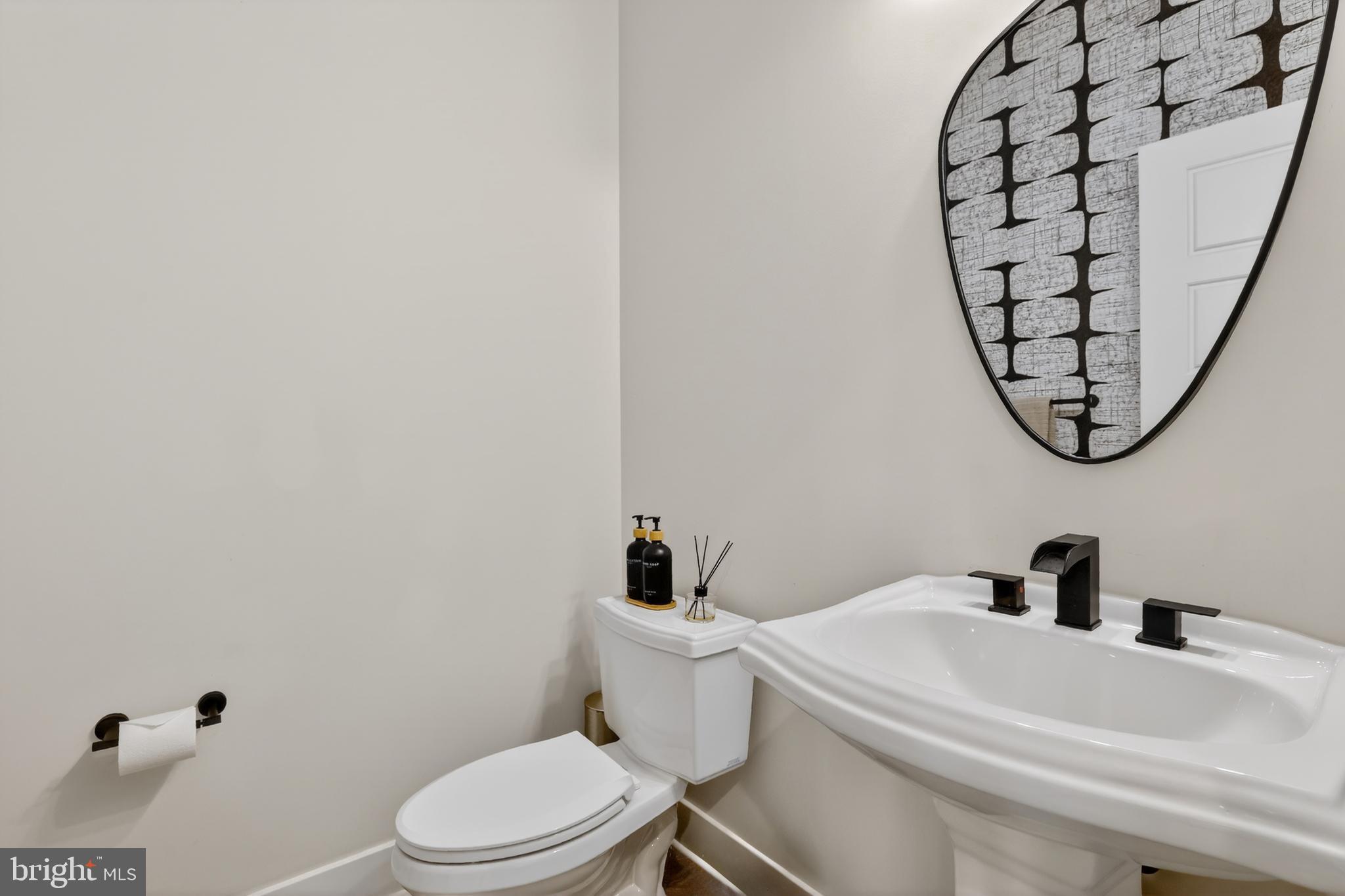 22069 Clarksburg Road Clarksburg, MD 20871 - Photo 8 of 49 Main Level Powder Room