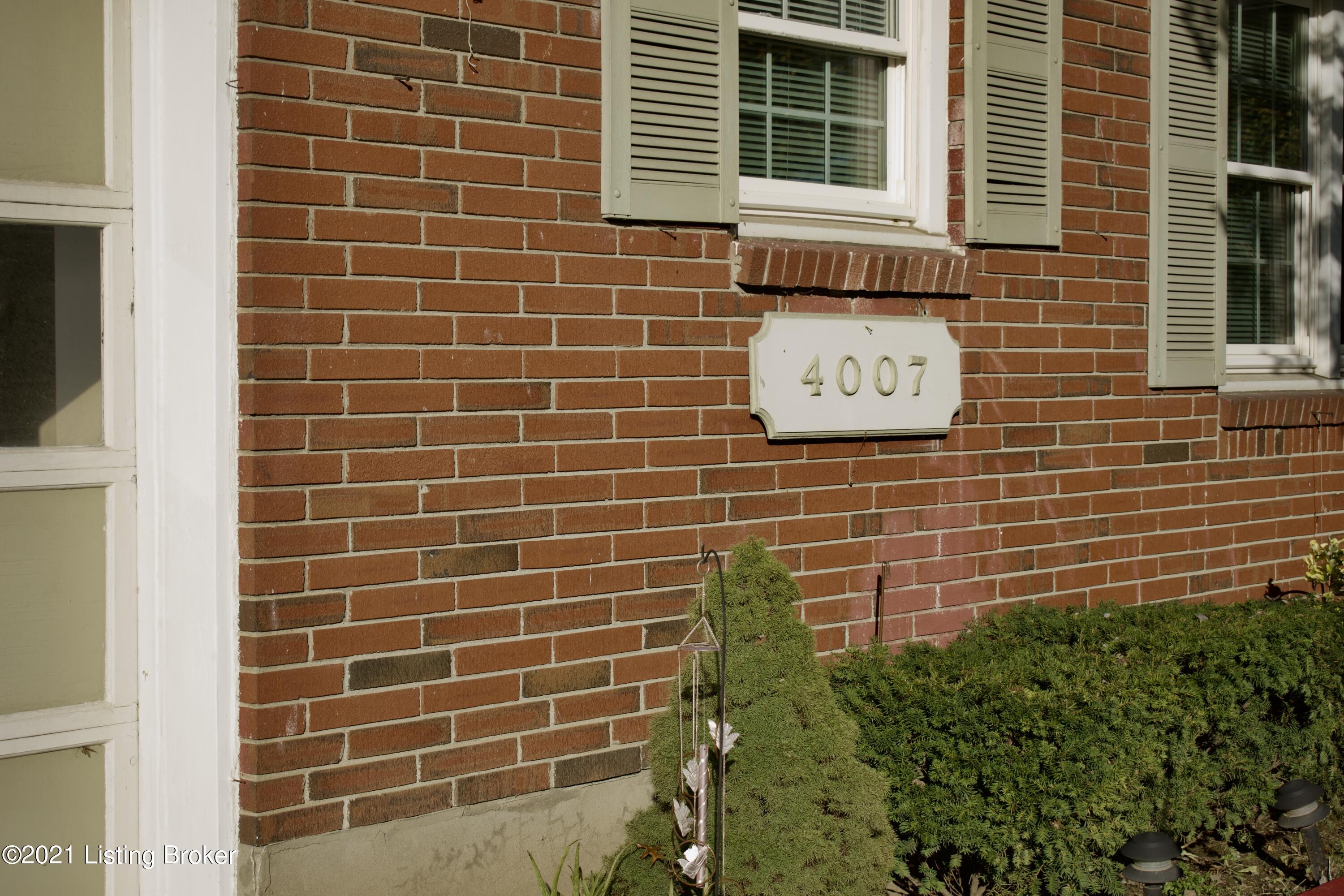 4007 Fern Valley Road Louisville, KY 40219 - Photo 3 of 39 outside front