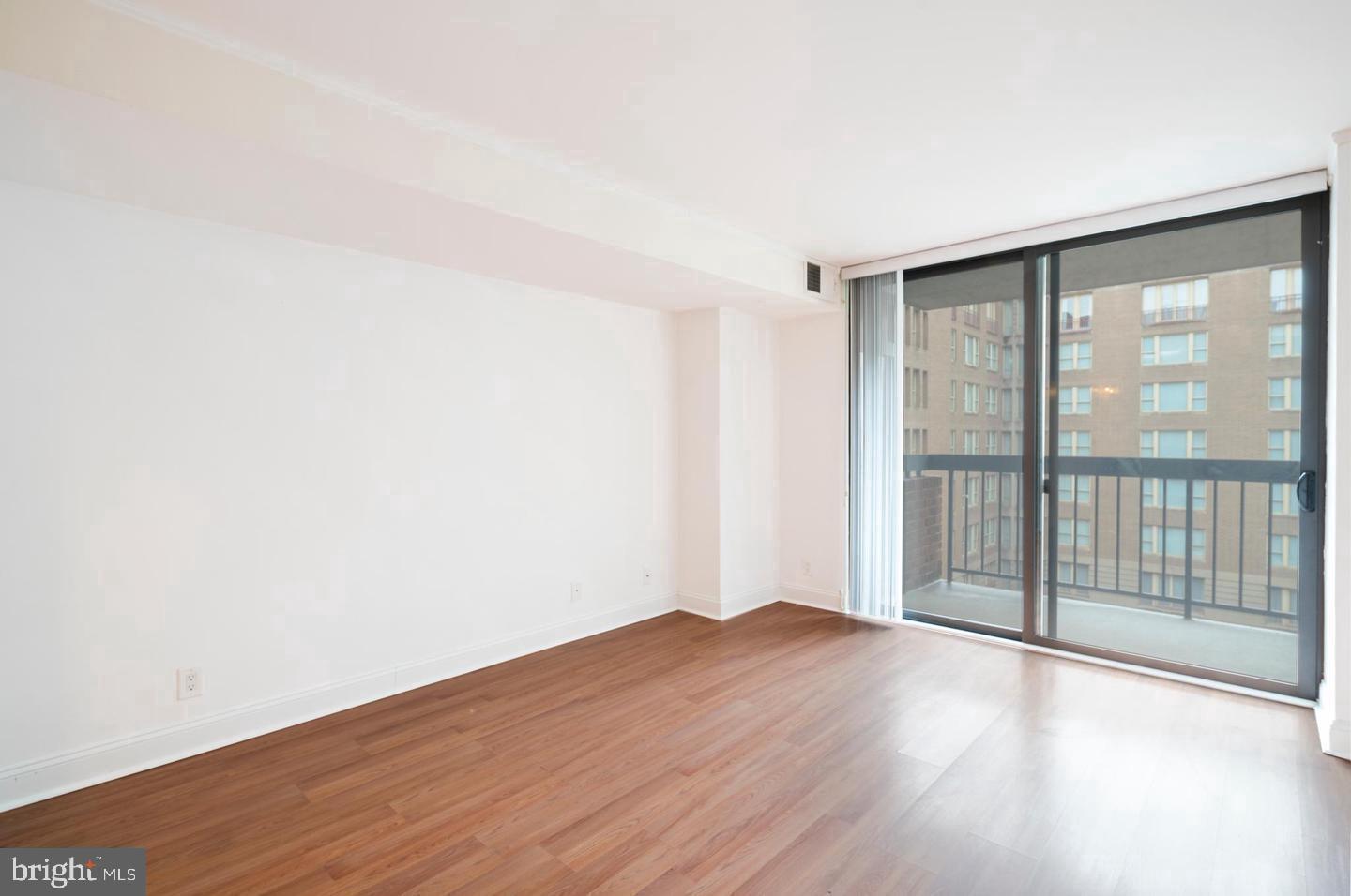 1140 23rd Street Northwest, Unit 707 Washington, DC 20037 - Photo 4 of 18 Bright and airy urban retreat.