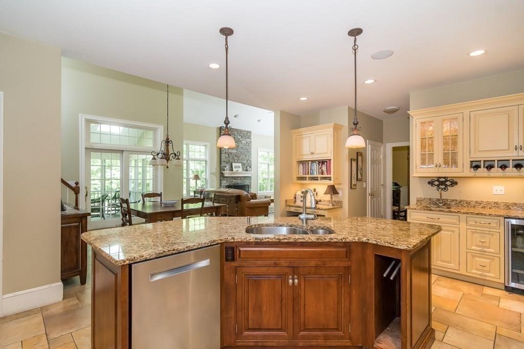 31 Minuteman Road Medfield, MA 02052 - Photo 14 of 28 Gallery Image 14