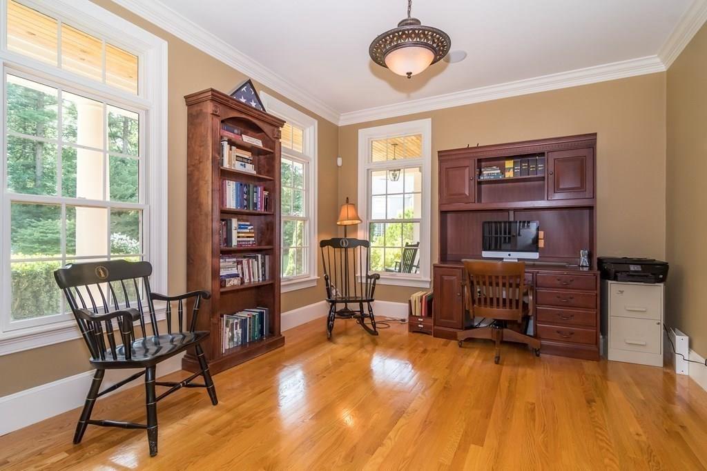 31 Minuteman Road Medfield, MA 02052 - Photo 9 of 28 Gallery Image 9