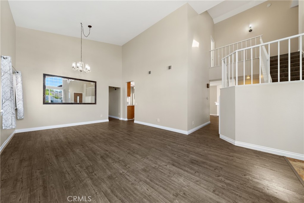 22678 Weatherly Court Wildomar, CA 92595 - Photo 8 of 54 Expansive Living Area With High Ceilings And Open Layout