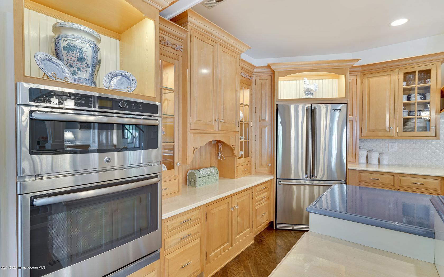 11 Blossom Road Rumson, NJ 07760 - Photo 33 of 70 25-photo-web-1680x1050-218568