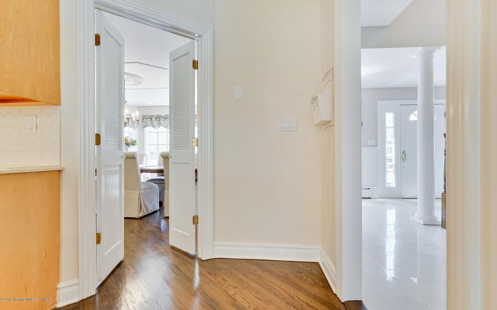 11 Blossom Road Rumson, NJ 07760 - Photo 40 of 70 32-photo-web-1680x1050-122879