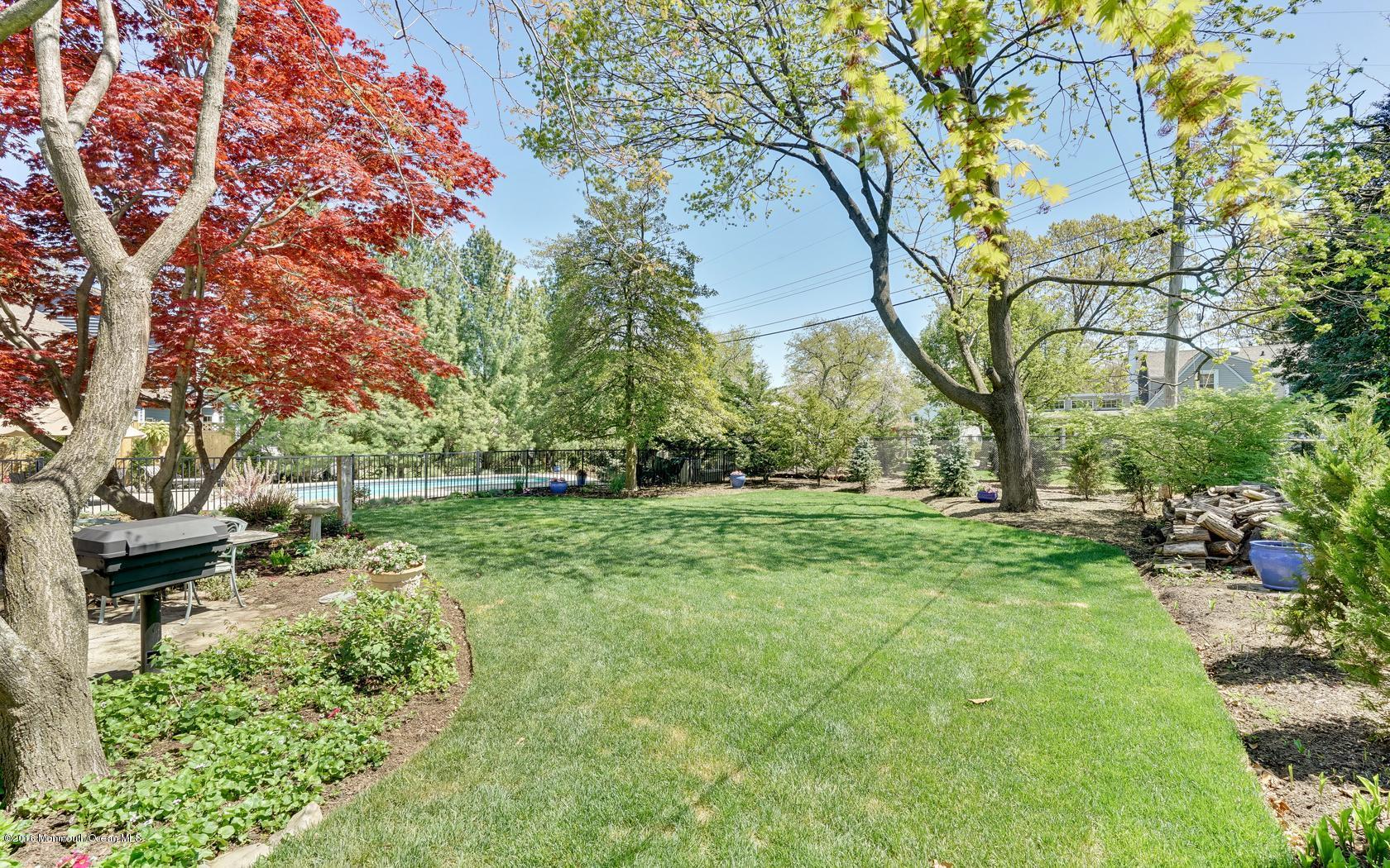 11 Blossom Road Rumson, NJ 07760 - Photo 65 of 70 60-photo-web-1680x1050-606236