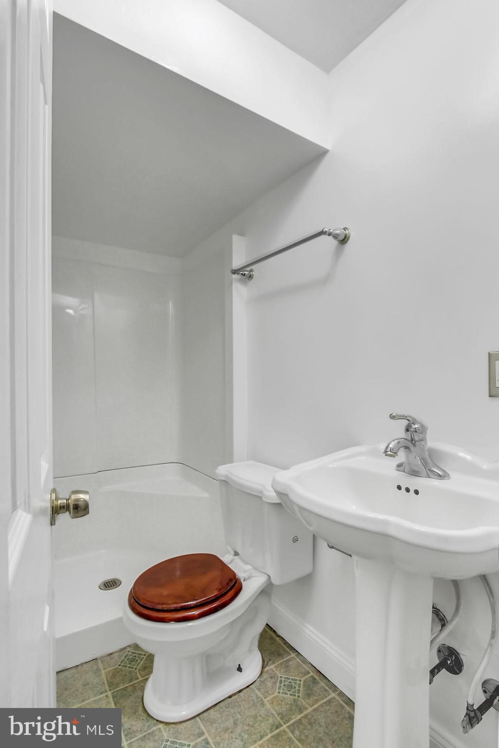 9016 Naygall Road Baltimore, MD 21234 - Photo 24 of 29 Gallery Image 24