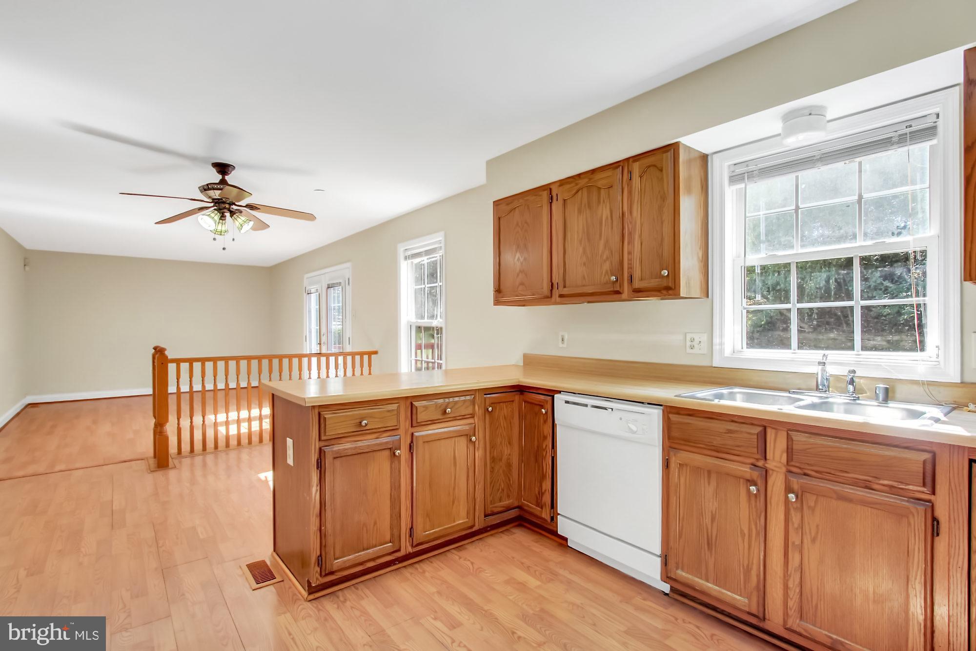 9016 Naygall Road Baltimore, MD 21234 - Photo 8 of 29 Gallery Image 8