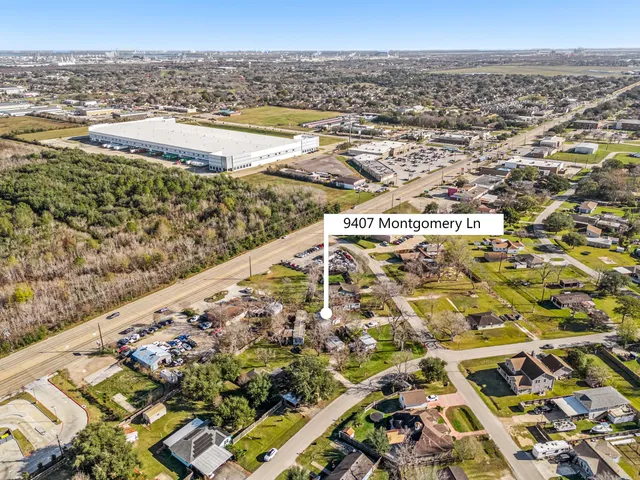 $299,900 | 9407 Montgomery Lane, La Porte, TX 77571