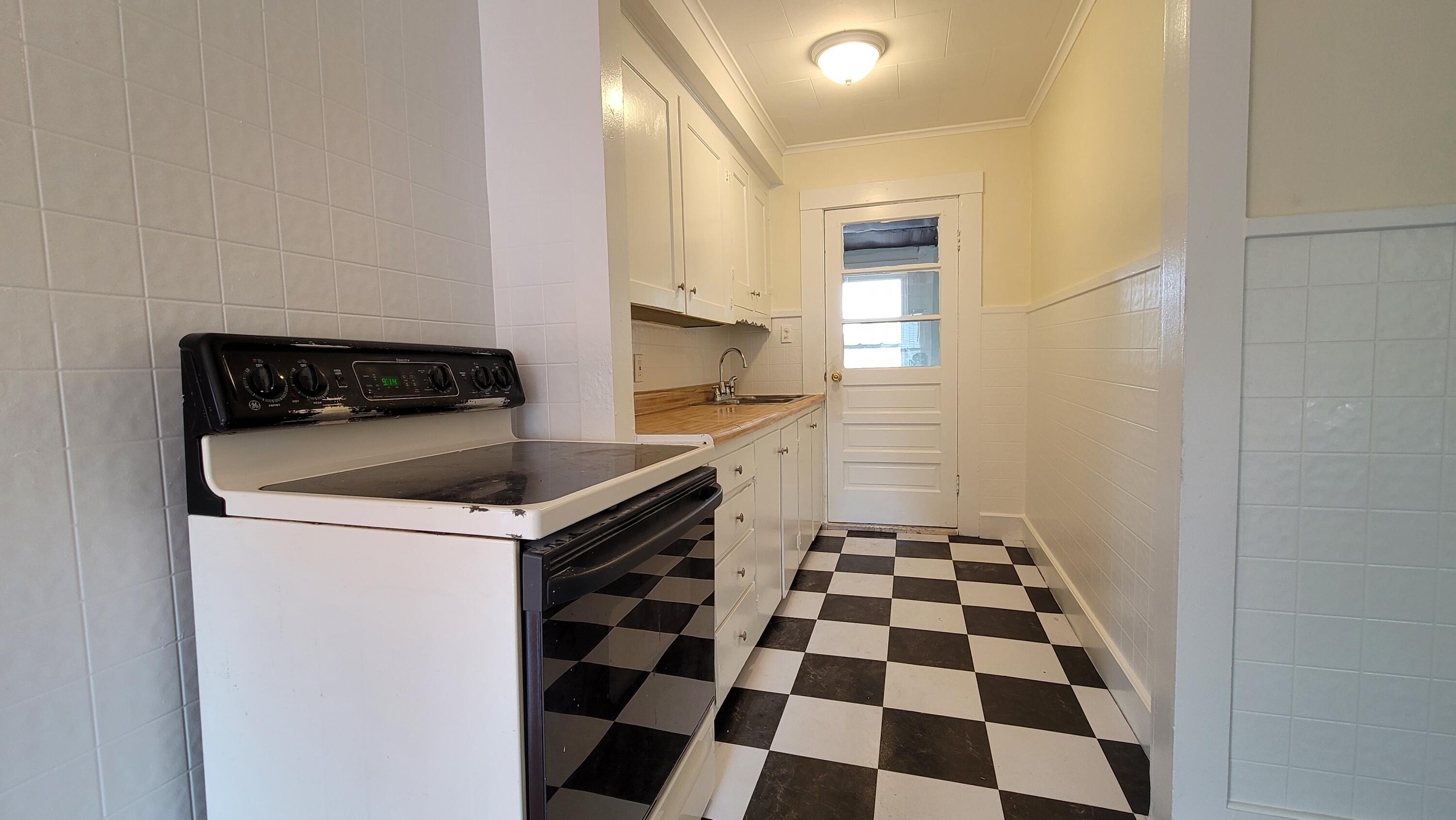 25 Riverbank Court Springvale, ME 04083 - Photo 7 of 34 20220721_091525