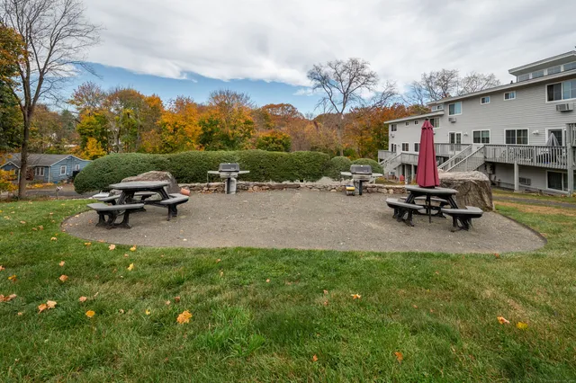 $2,750 | 113 Park Avenue, Unit 20, Danbury, CT 06810