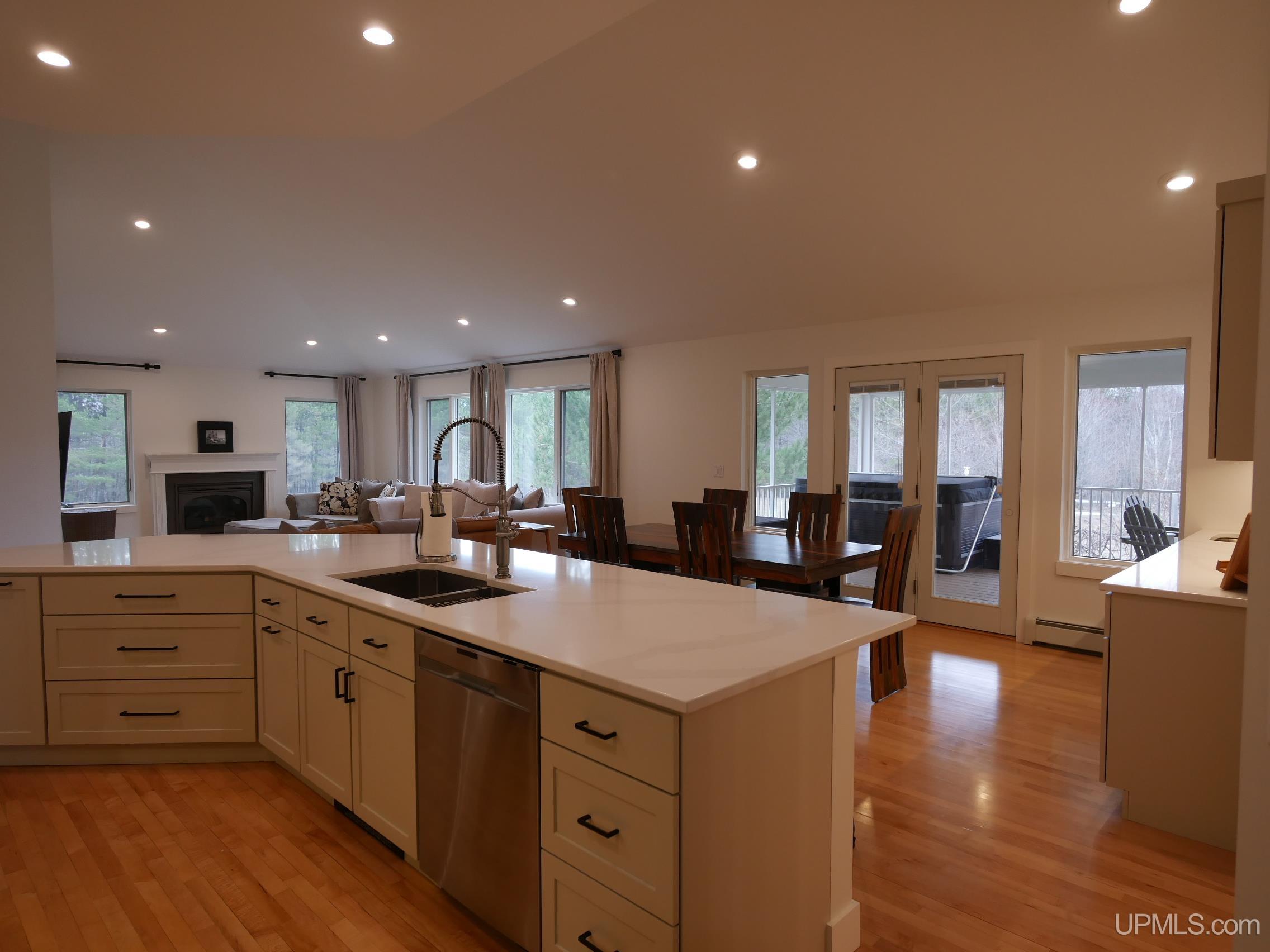 24321 Forsman Road Hancock, MI 49930 - Photo 8 of 83 Gallery Image 8