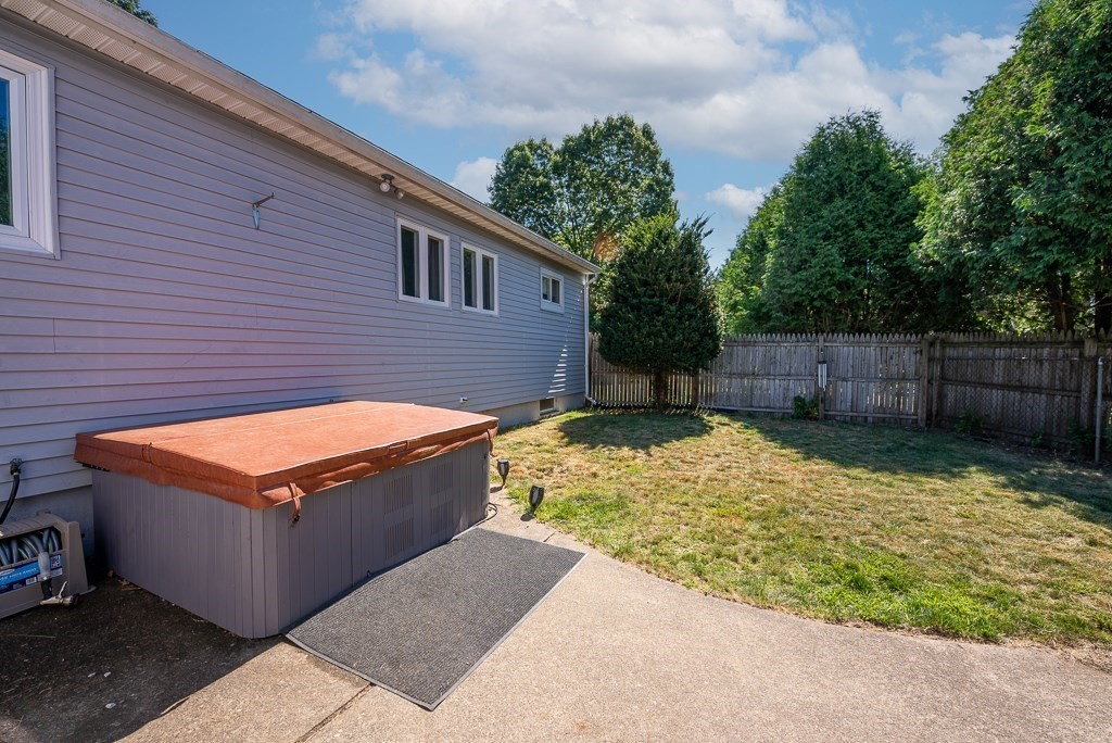 53 Crestmont Street Springfield, MA 01108 - Photo 35 of 42 Gallery Image 35