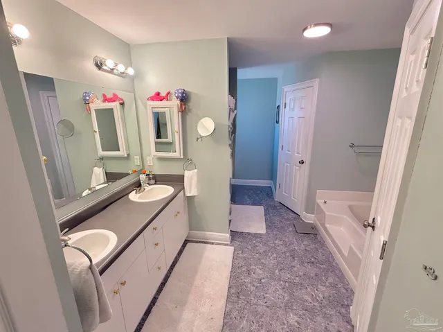 $375,000 | 3101 Lost Creek Drive, Cantonment, FL 32533