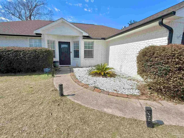 $375,000 | 3101 Lost Creek Drive, Cantonment, FL 32533