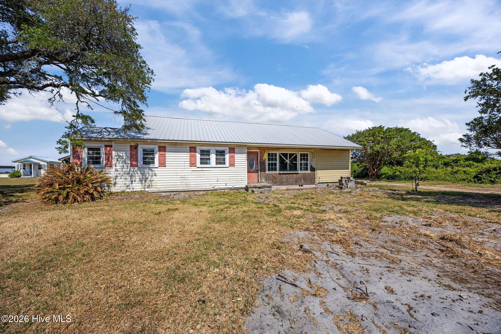 2472 Cedar Island Road Cedar Island, NC 28520 - Photo 13 of 33 Front Elevation