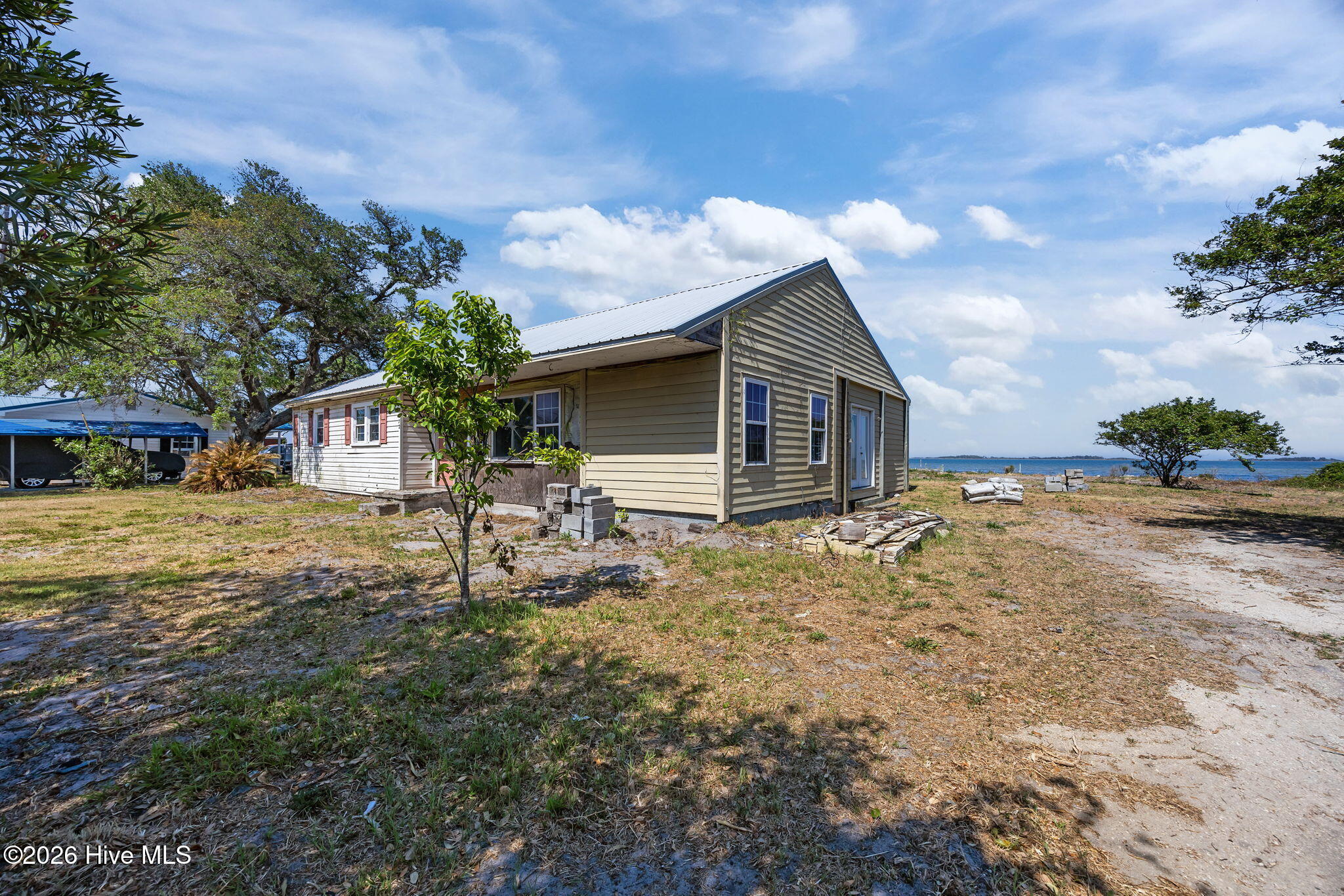 2472 Cedar Island Road Cedar Island, NC 28520 - Photo 14 of 33 Side View