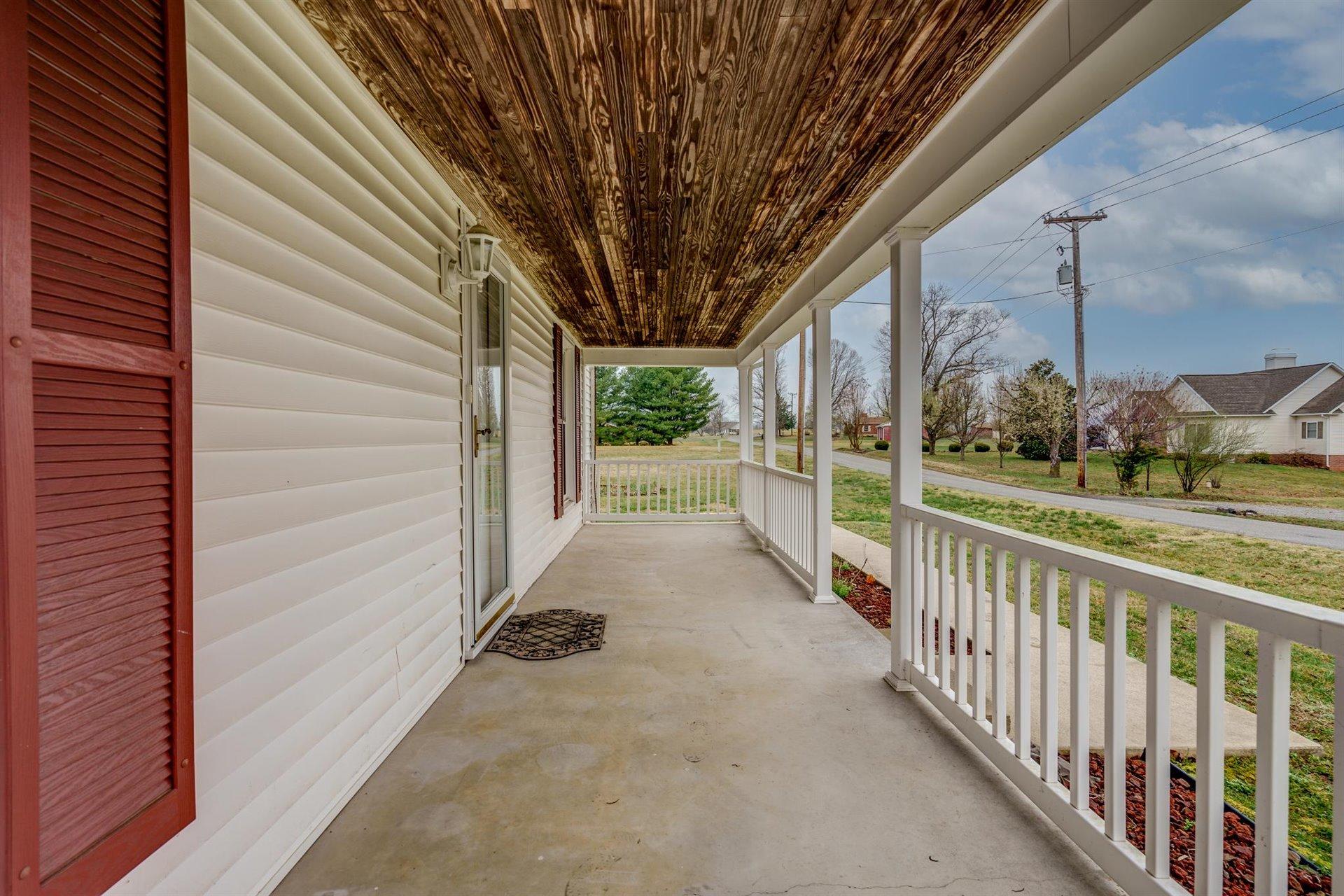 1179 Altice Road Moneta, VA 24121 - Photo 4 of 37 04-032520210004