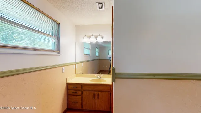 $650,000 | 8001 Sugar Pine Drive, Melbourne, FL 32904