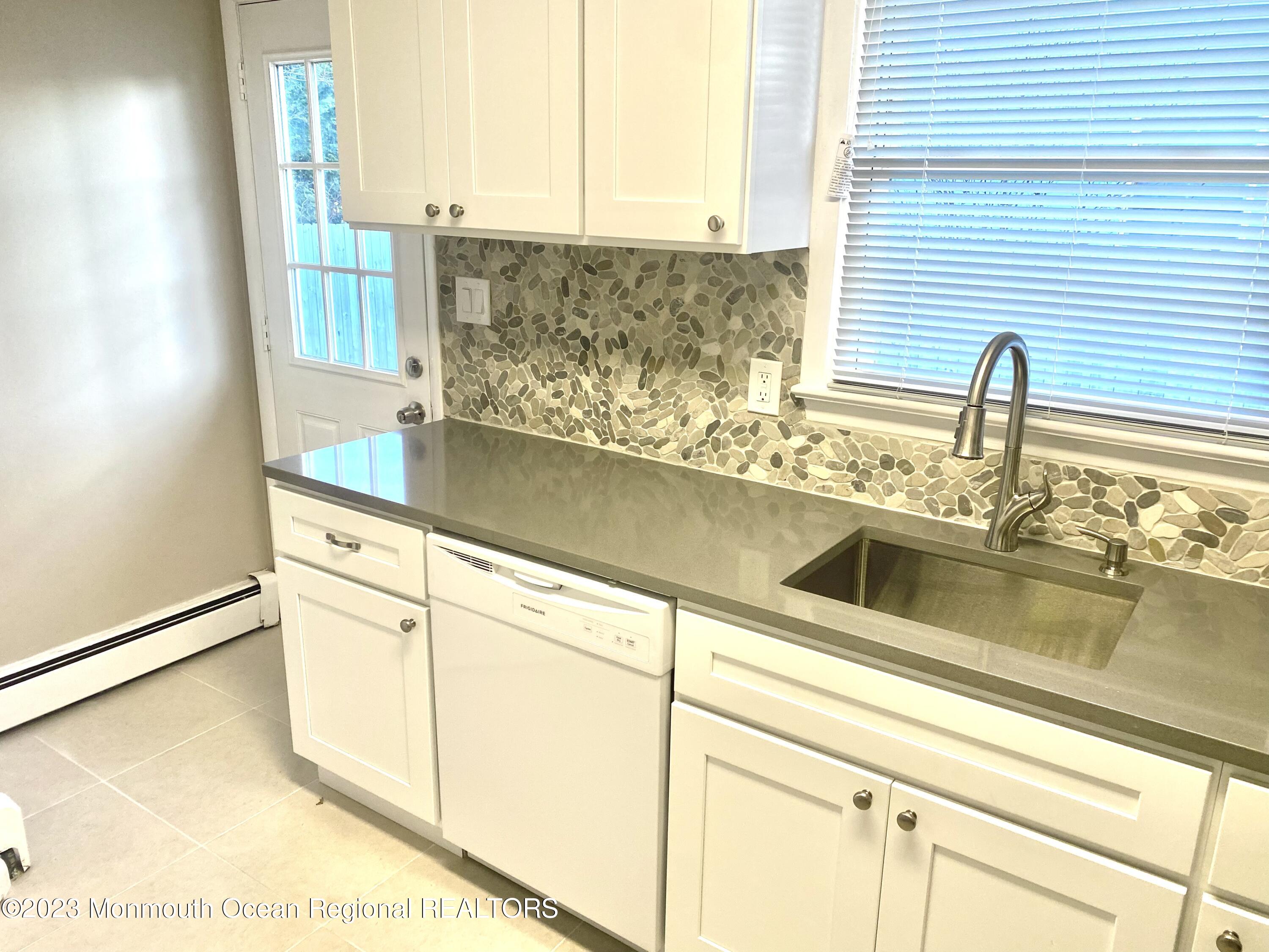 1406 Treeneedle Road, Unit 1406 Point Pleasant, NJ 08742 - Photo 2 of 14 Kitchen