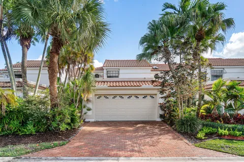 $695,000 | 22640 Caravelle Circle, Boca Raton, FL 33433