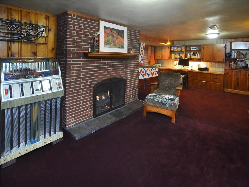 3563 Ridgewood Drive Pittsburgh, PA 15235 - Photo 16 of 25 Gallery Image 16